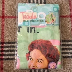 *New* in package , Sassy Apron